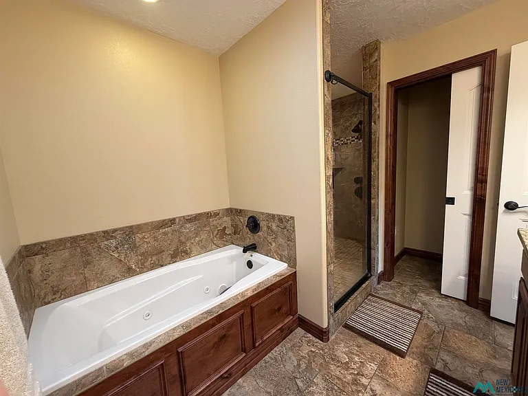 3813 Ethan Ave — Photo 9