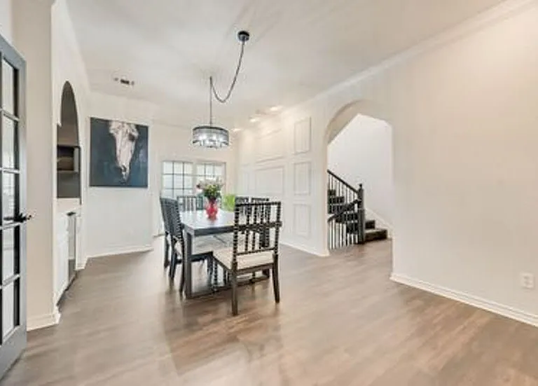 3411 W 6th St — Photo 23
