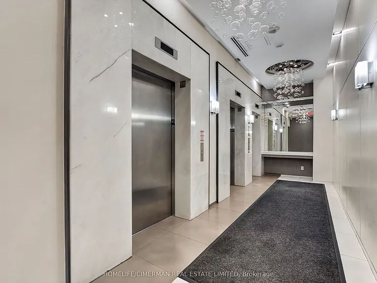 9090 Yonge St #1010 — Photo 47