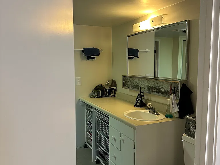 519 W Barnes Rd — Photo 17