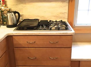 5 Hefferon Rd, Wilbraham, MA 01095