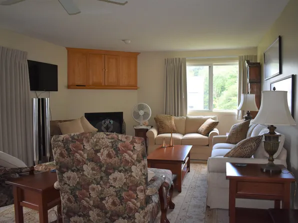 27 Slopeside at Smugglers Notch Resort, Cambridge, VT 05464