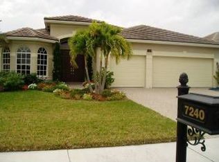 7240 SW Harbor Cove Dr, Stuart, FL 34997