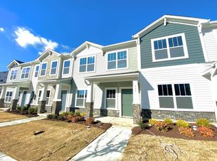 933 Robbie Jackson Ln, Fuquay Varina, NC 27526