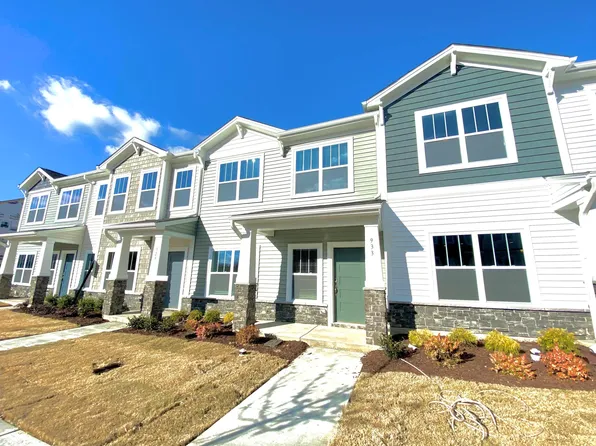 933 Robbie Jackson Ln, Fuquay Varina, NC 27526