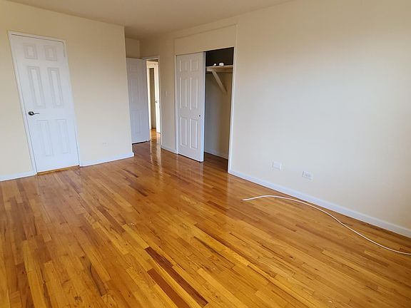 4th image of 3707 147th St APT 5B