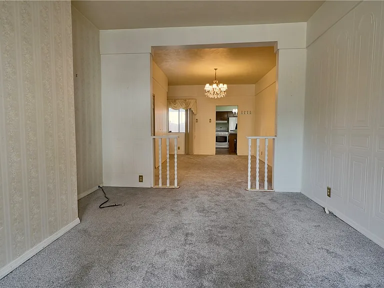 425 Pearl St — Photo 10