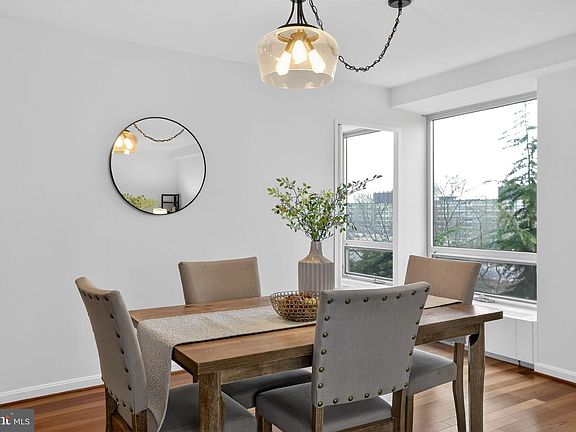 4th image of 1435 4th St SW APT B511