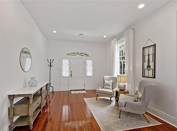 3rd image of 1015 Nashville Ave