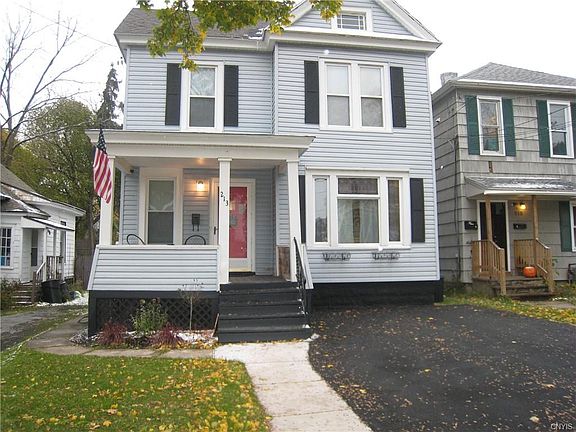 2nd image of 213 Sedgwick St