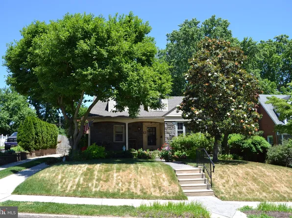 243 Hawthorne Rd, Morton, PA 19070