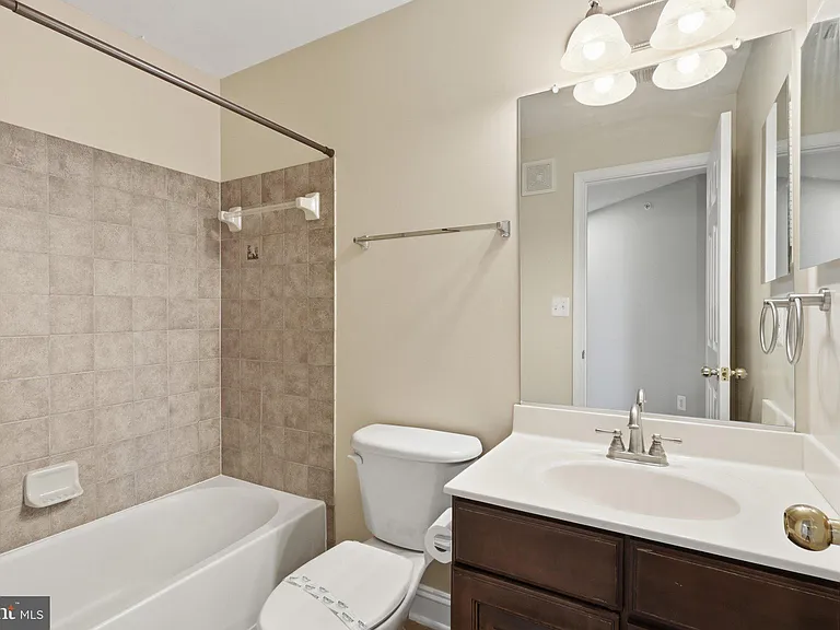 4424 Eastwick Ct #B-402B — Photo 20