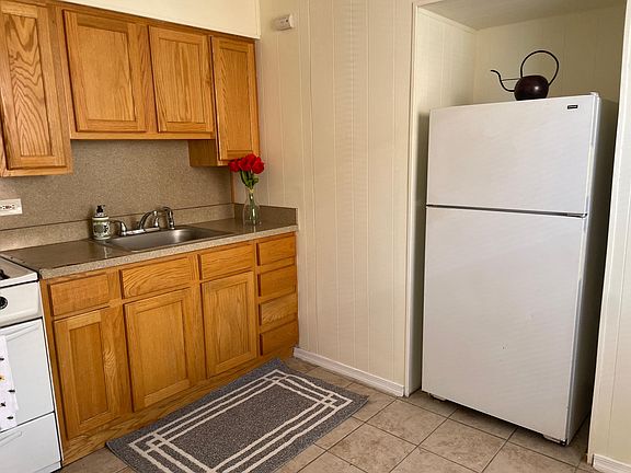4th image of 3835 Berkley Ave Floor 2