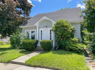 81 Newport St, Woonsocket, RI 02895