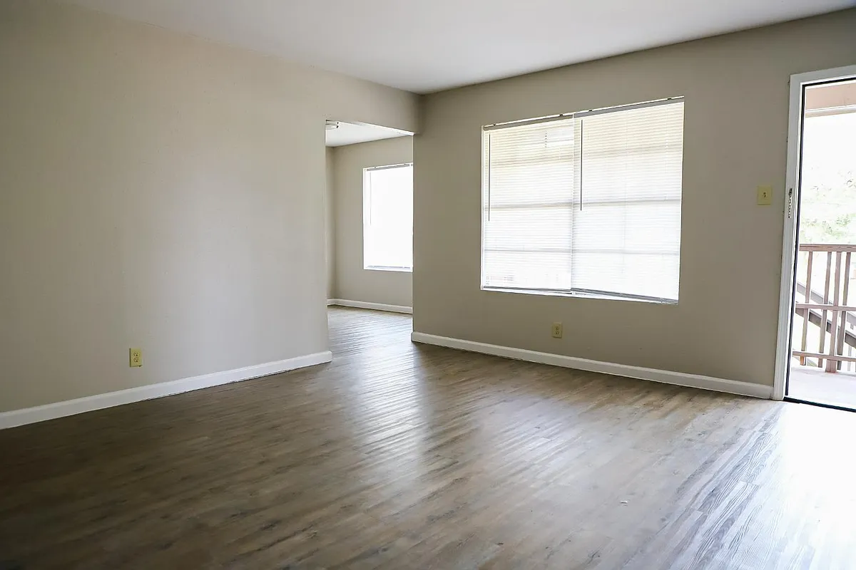 Unit Photo - 3755 Natalie St #17