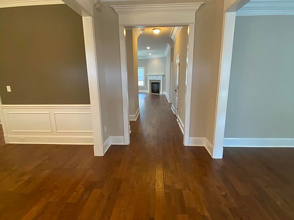3rd image of 216 Heritage Mill Dr