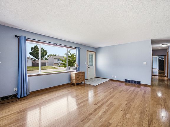 5th image of 1405 Brockman Ave