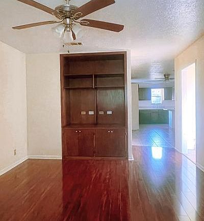 2nd image of 2817 Fairfield Ave