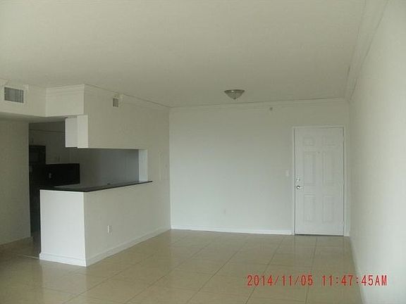 3rd image of 1625 Kennedy Cswy APT 501E