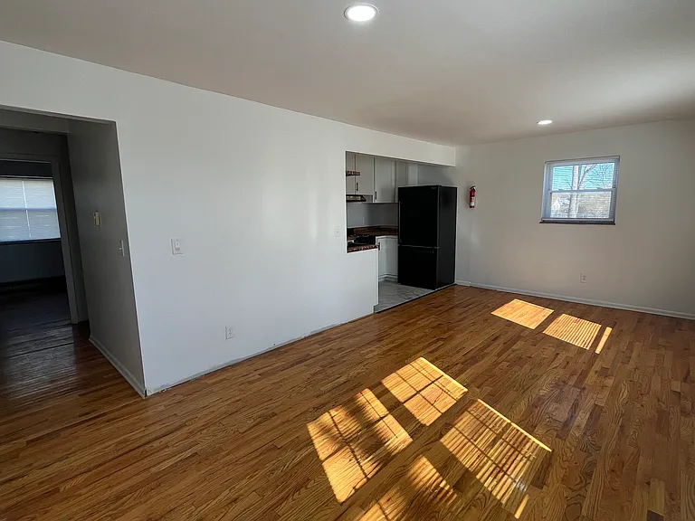 210 S Beech St #2 — Photo 4