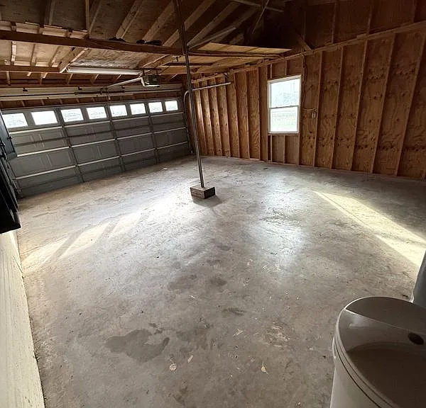 212 Thornton Ln — Photo 25