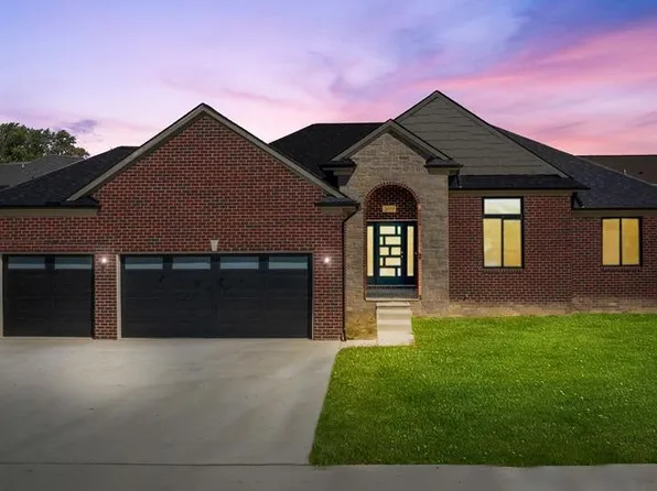 51679 Valleyview Rd, New Baltimore, MI 48051