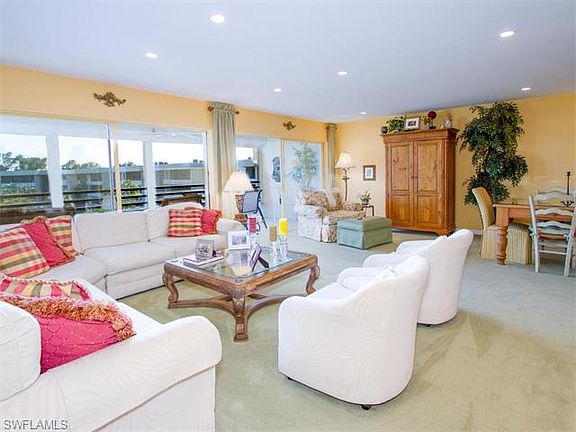 4th image of 1605 Middle Gulf Dr Unit 306