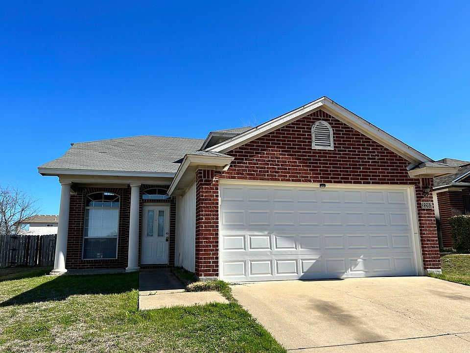 1st image of 2203 Tracey Ann Ln