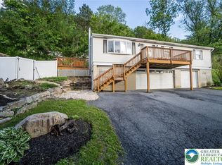 3797 Redbud Dr, Northampton, PA 18067
