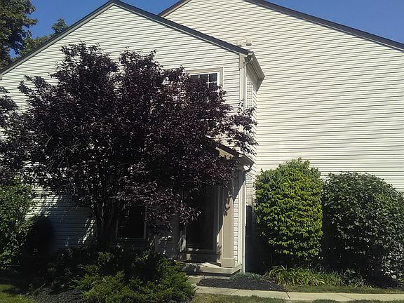 4th image of 1347 N Yorkshire Dr