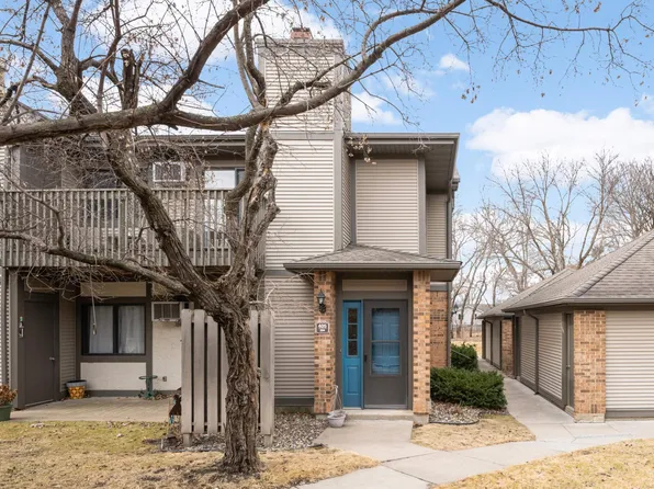 405 Shelard Pkwy Unit 204, Saint Louis Park, MN 55426