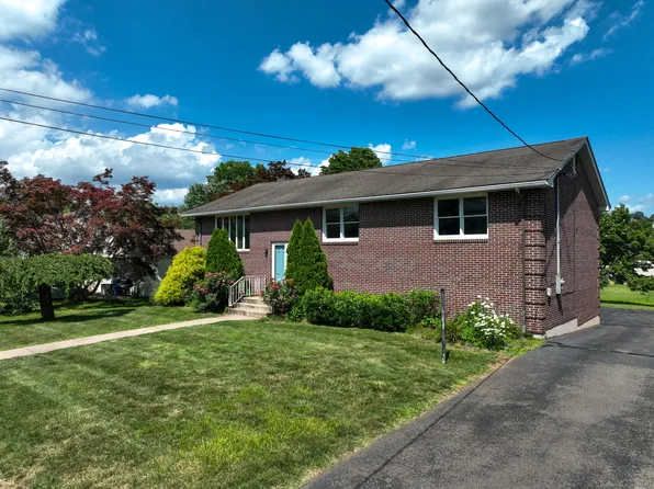 176 Cambria Avenue, Newington, CT 06111