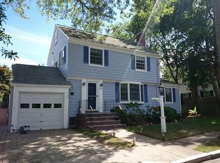 20 Rustlewood Rd, West Roxbury, MA 02132