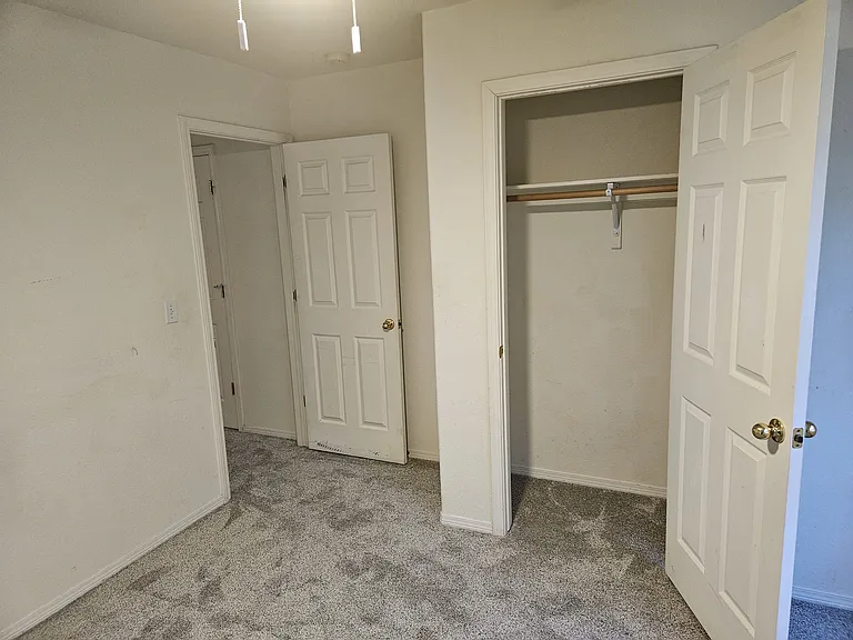 5311 Sunshade Point — Photo 8