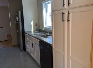 19 Barton Ct, Branford, CT 06405