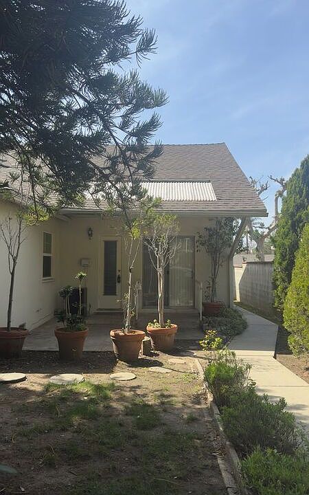 1st image of 325 N Glendora Ave Unit 9