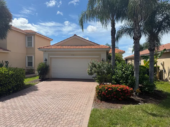 10482 Spruce Pine Ct, Fort Myers, FL 33913