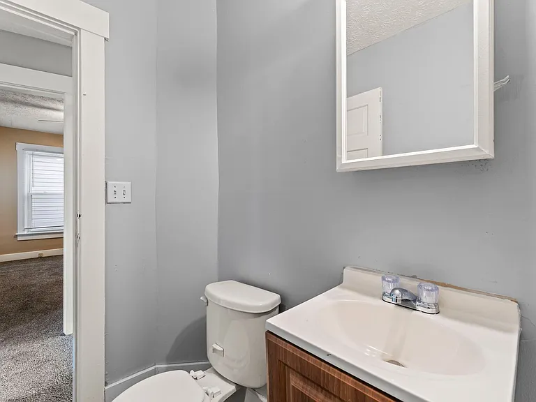 181 W Norman Ave — Photo 9