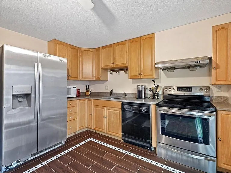 1221 Pawtucket Blvd #78 — Photo 24