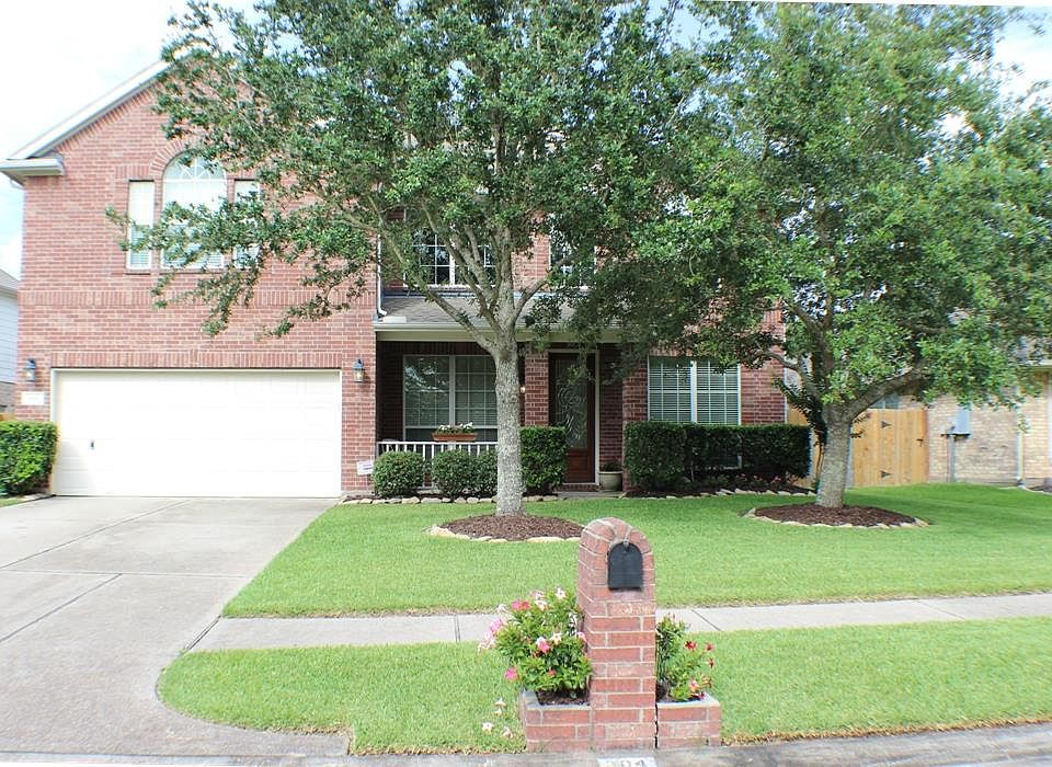 1st image of 304 Willow Pointe Dr