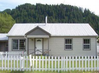 47690 Bain St, Oakridge, OR 97463