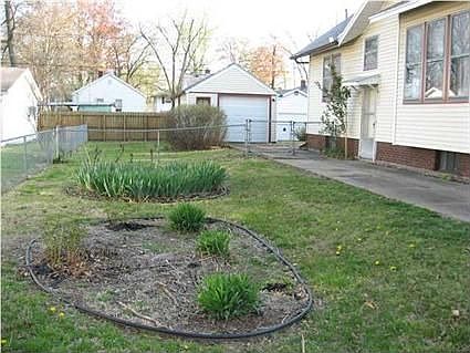 2nd image of 1037 Ravenswood Dr