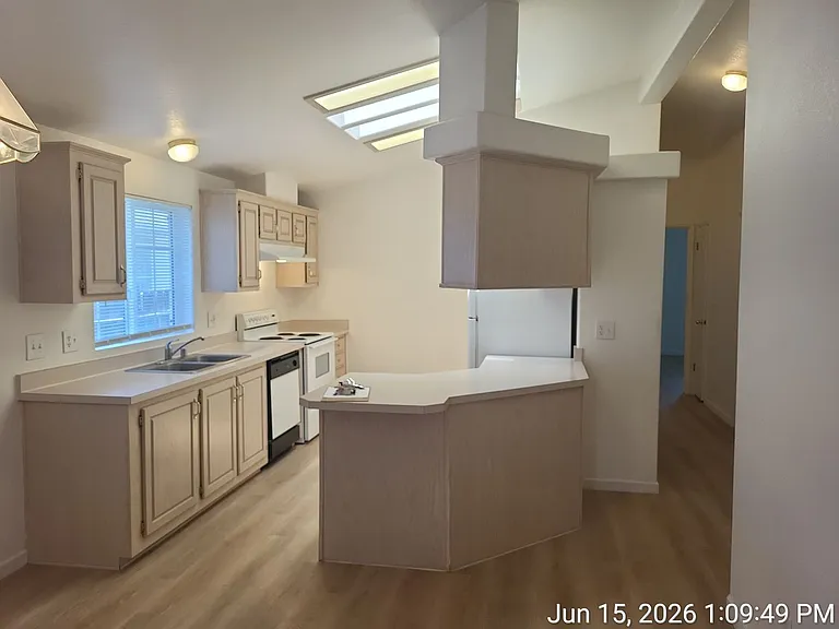 1240 Partridge Dr — Photo 3