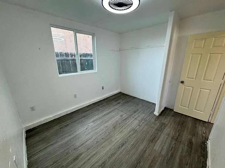 8136 Dodie St — Photo 6