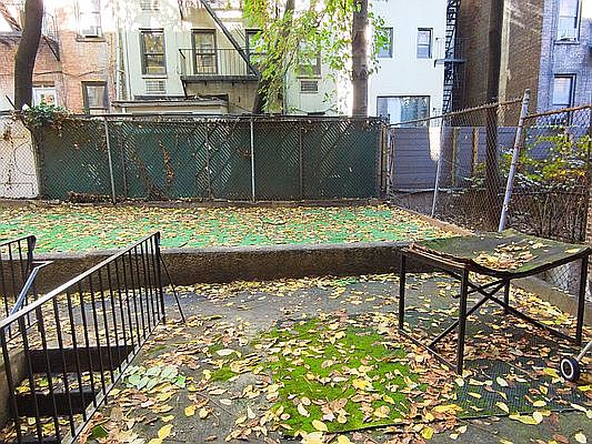 5th image of 229 E 80th St APT 1E