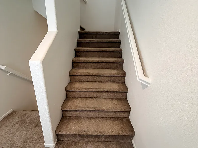 1115 Armstrong Dr — Photo 25