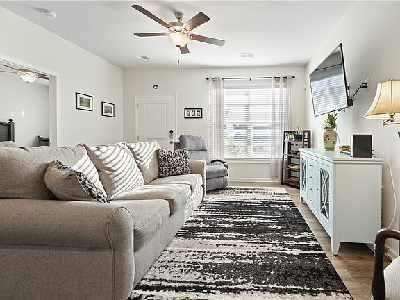 3rd image of 104 Village Main
