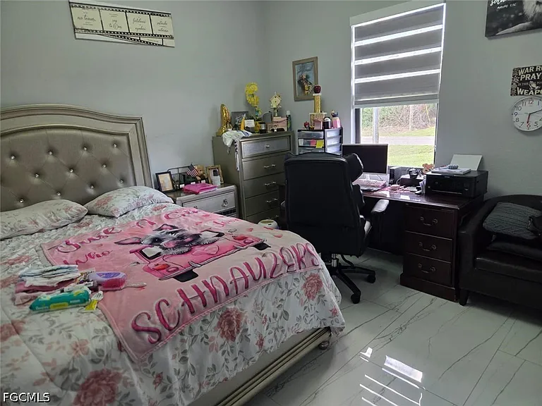 8049 Memory Cir — Photo 10