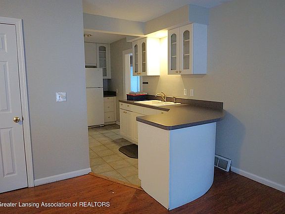 3rd image of 4659 Liverance St