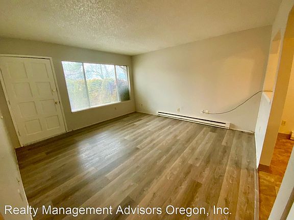 3rd image of 6348 NE Willow St #10888245